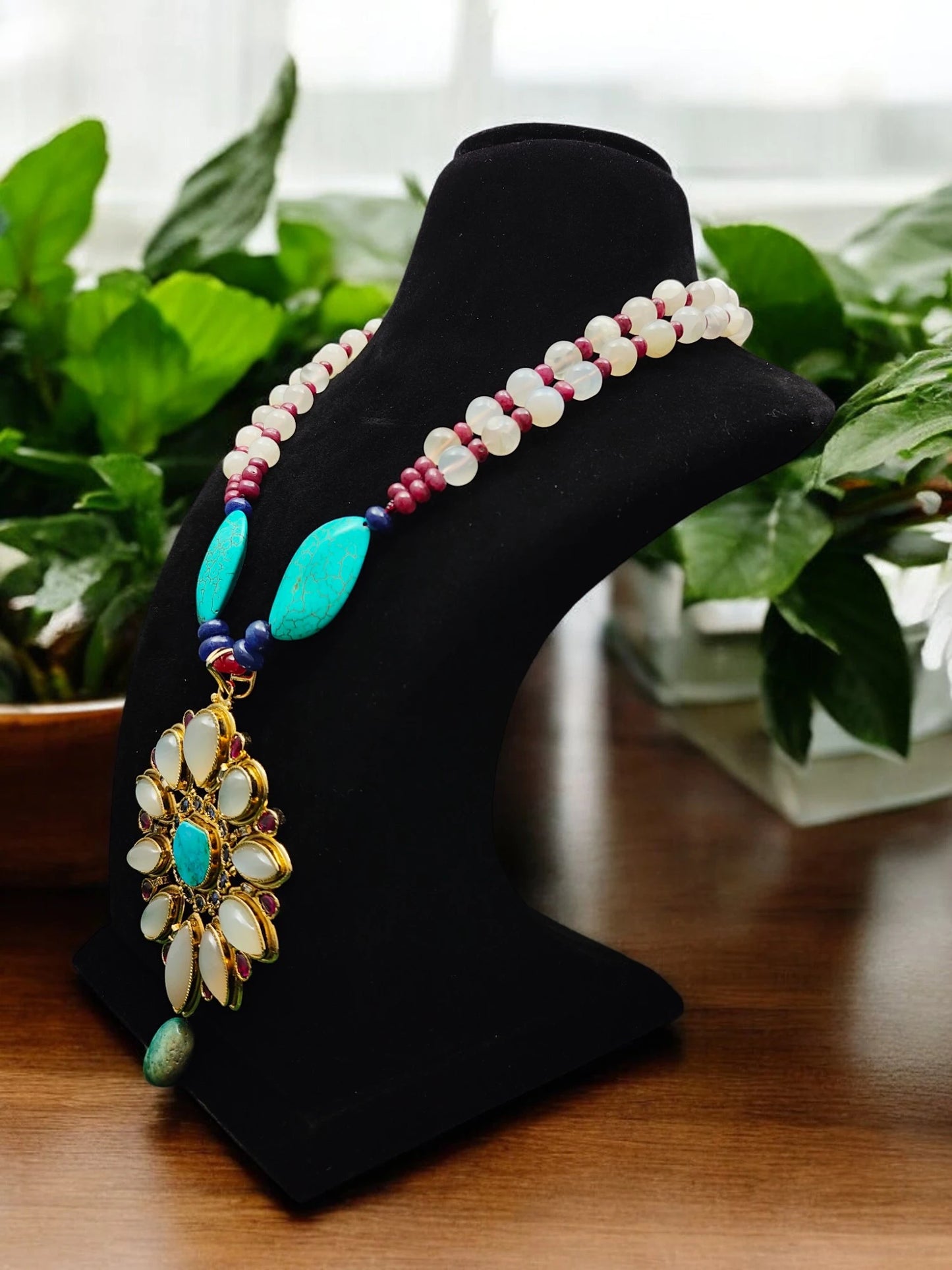 Tanishka Semi-Pr. Navratan Necklace