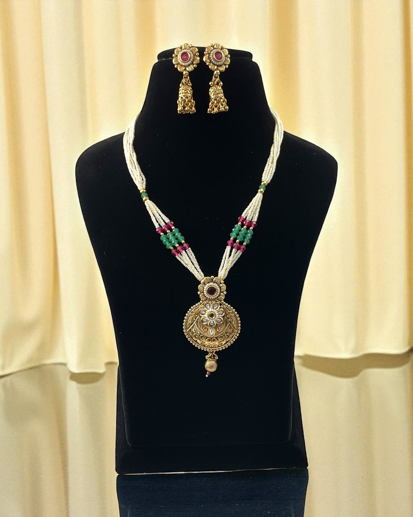 Kiara Temple necklace