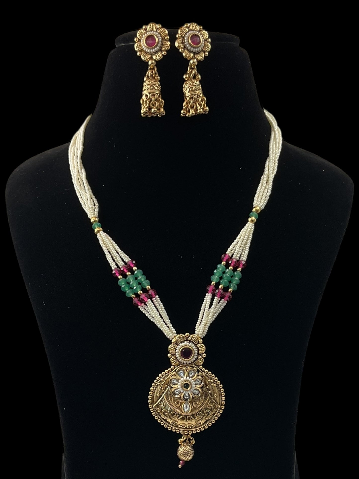 Kiara Temple necklace