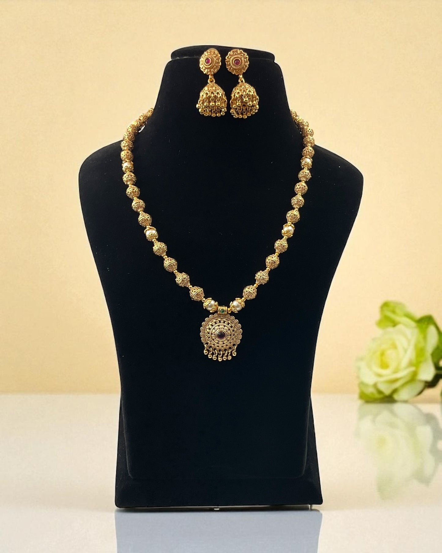 Divya Temple necklace