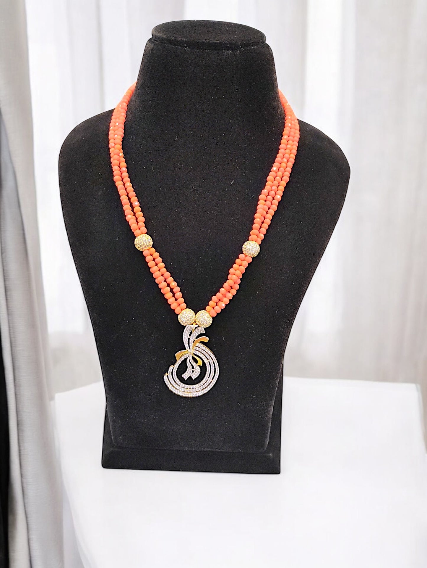 Anaya Zircon Pendent Set