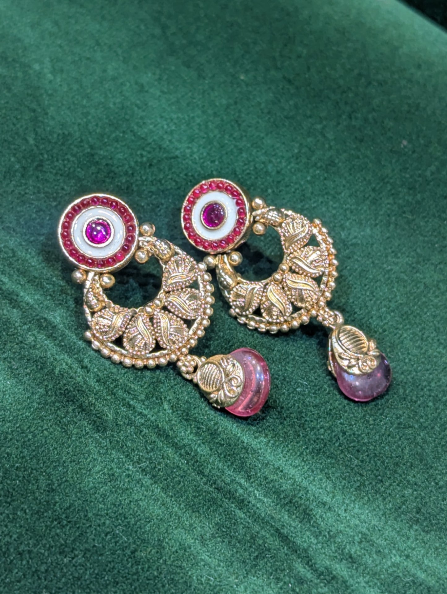 Tanishka Temple Necklace Set