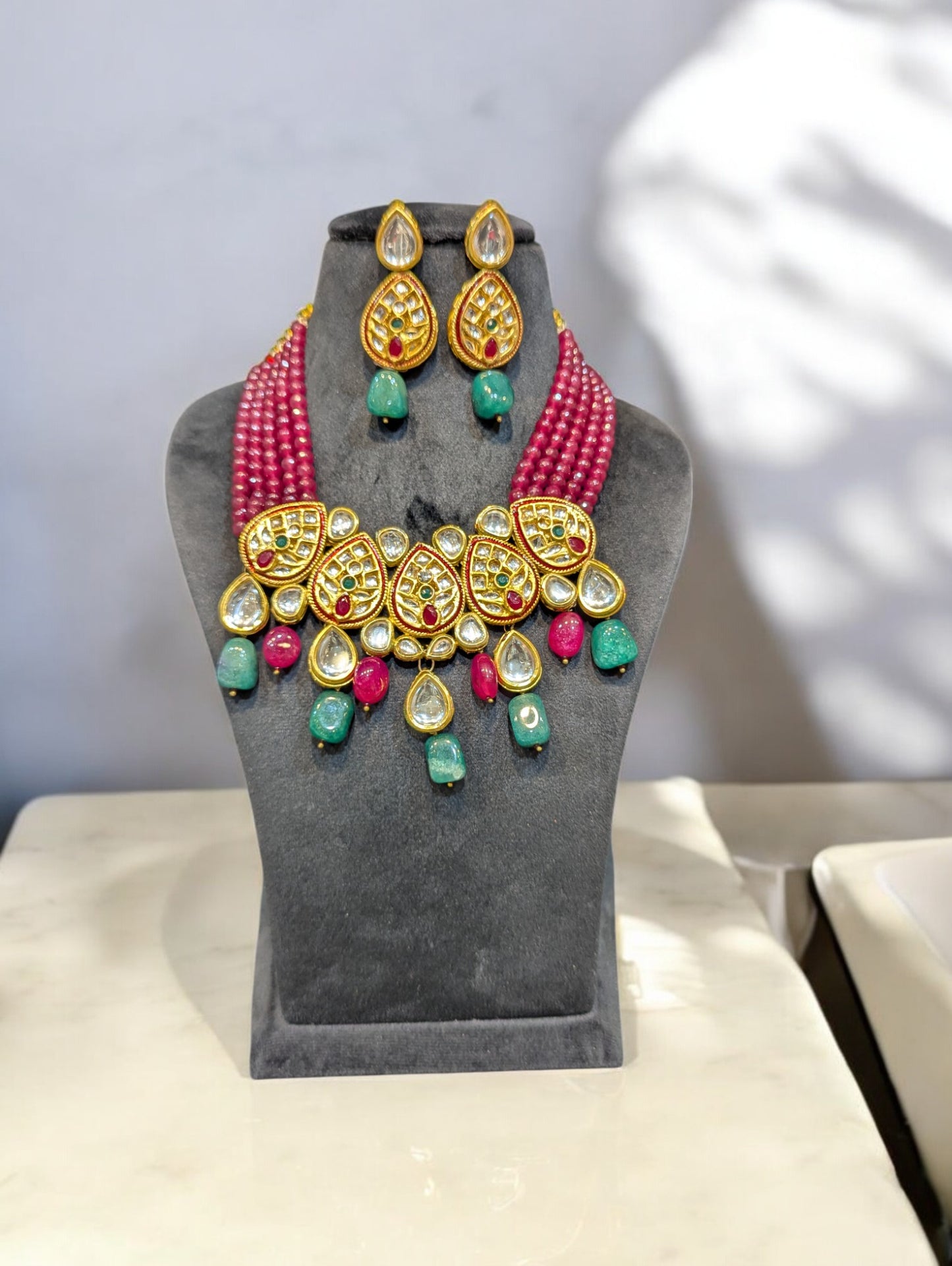 Manisha Kundan Necklace Set