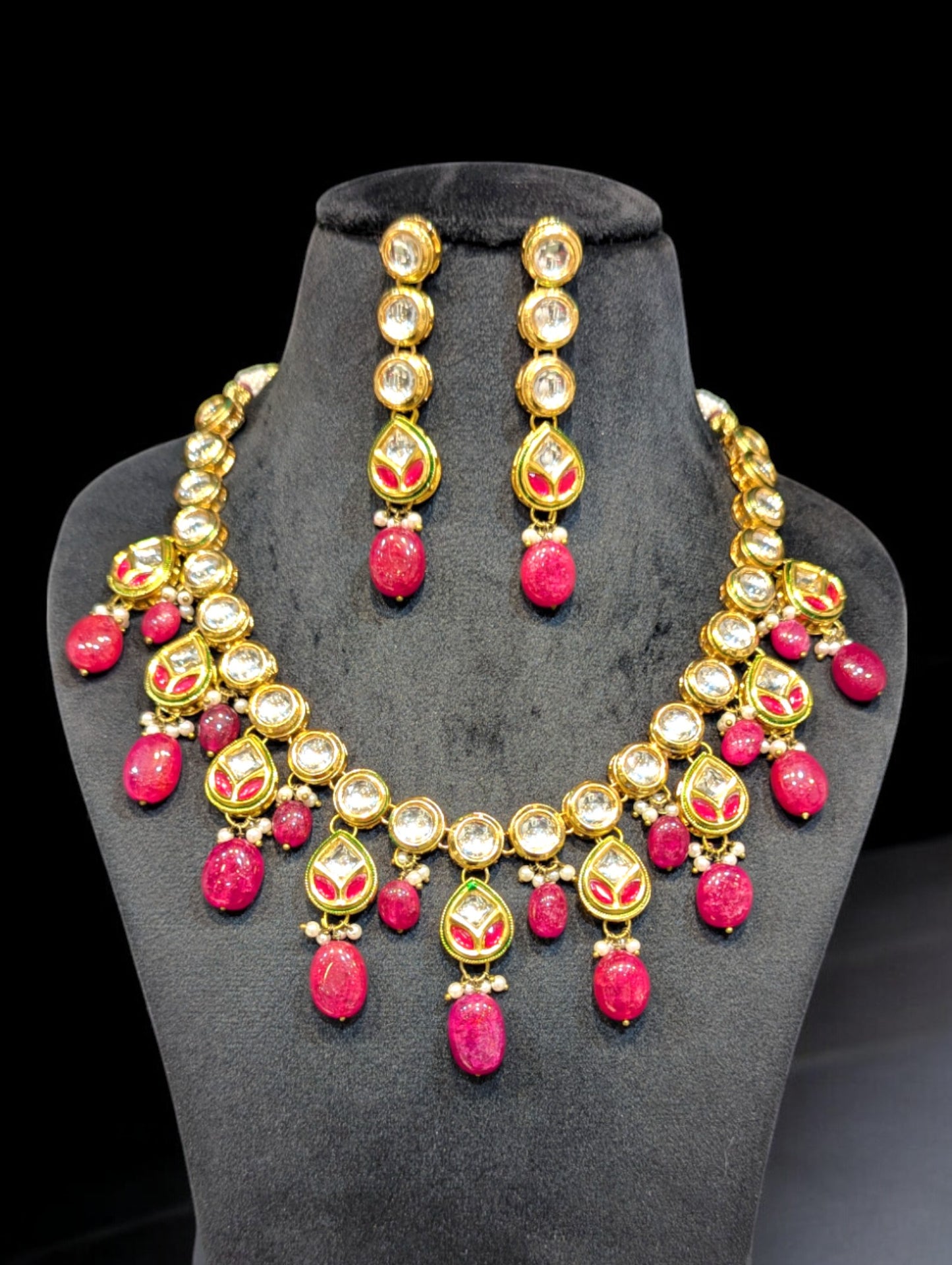 Anshika Kundan Necklace Set