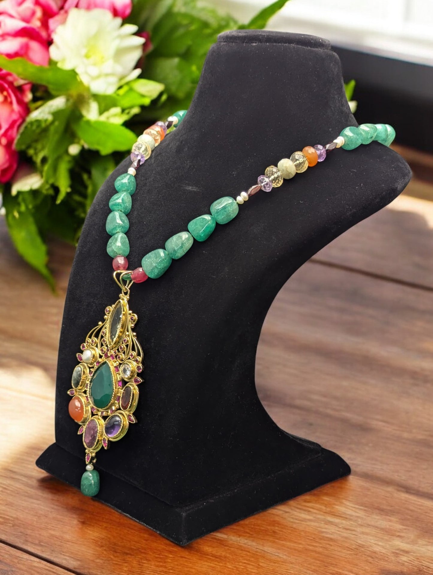 Saanvi Semi-Pr. Navratan Necklace