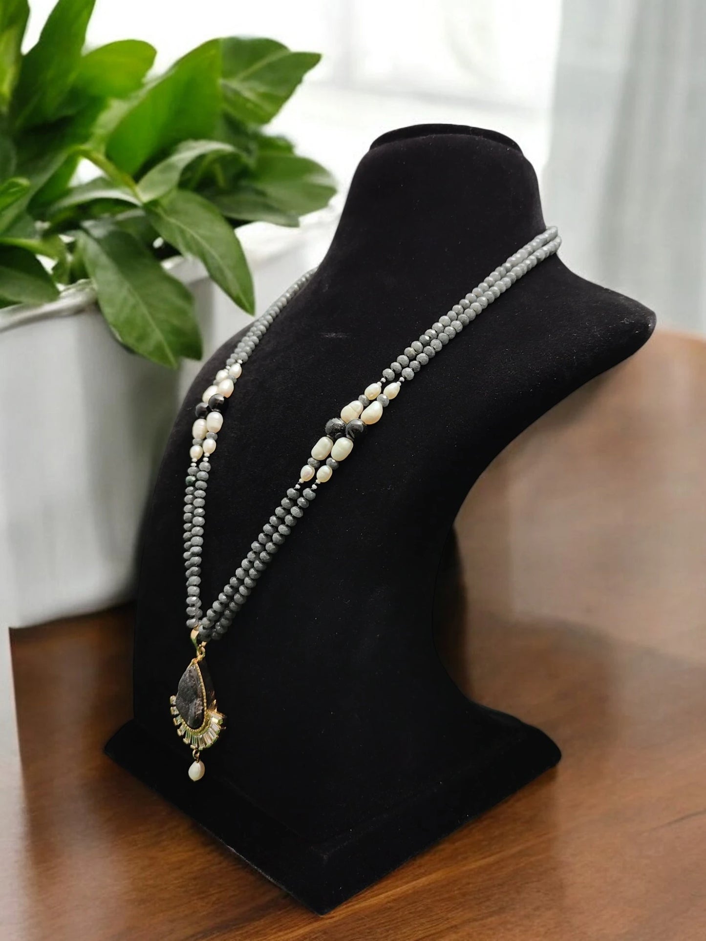 Rashmi Semi-Pr. Navratan Necklace