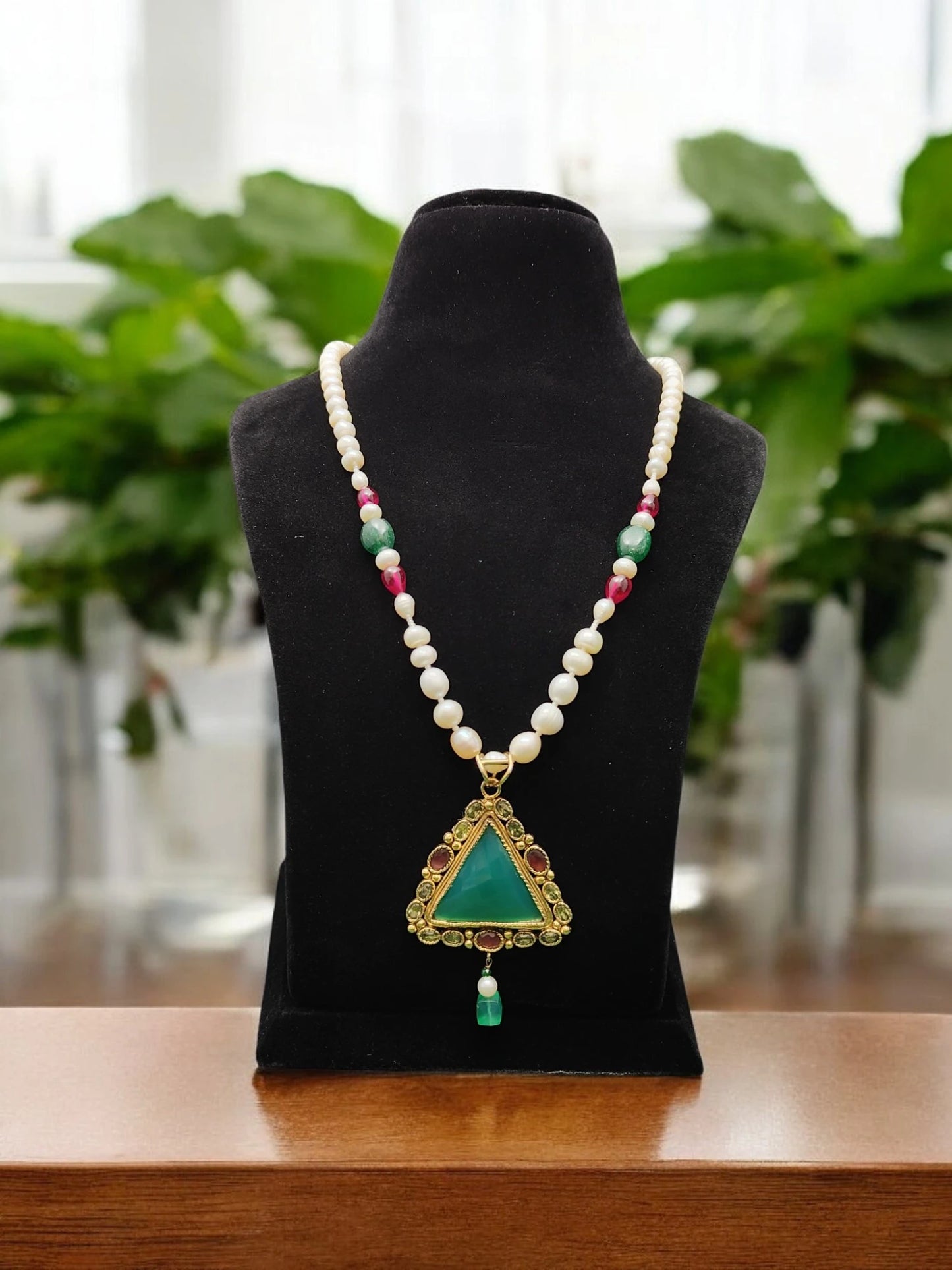 Pihu Semi-Pr. Navratan Necklace