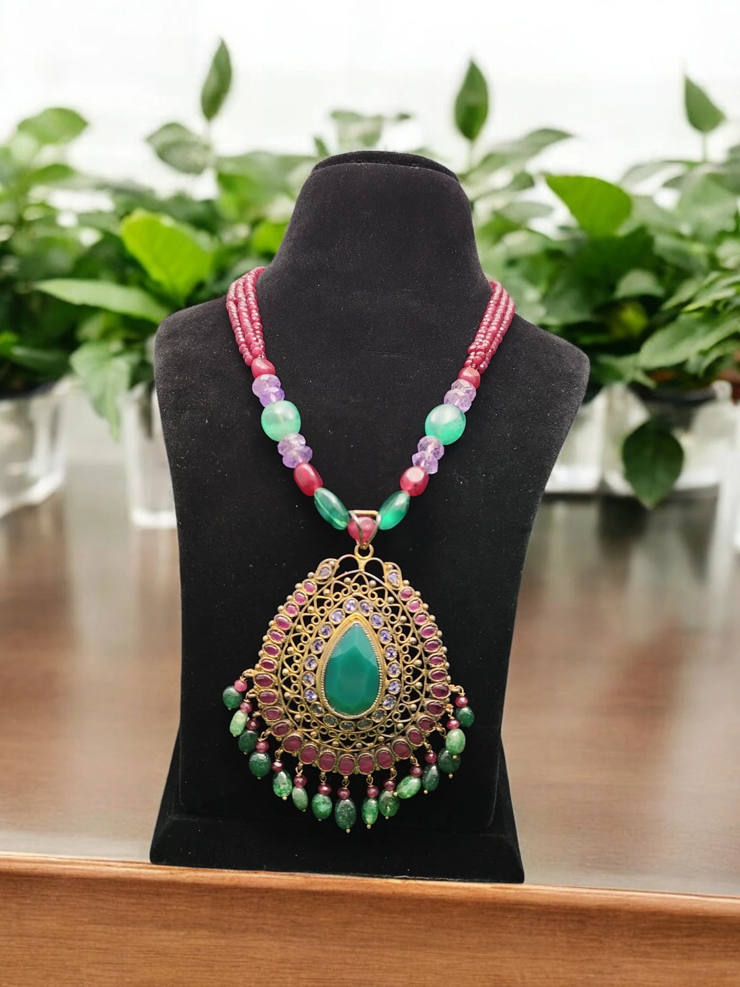 Oviya Semi-Pr. Navratan Necklace