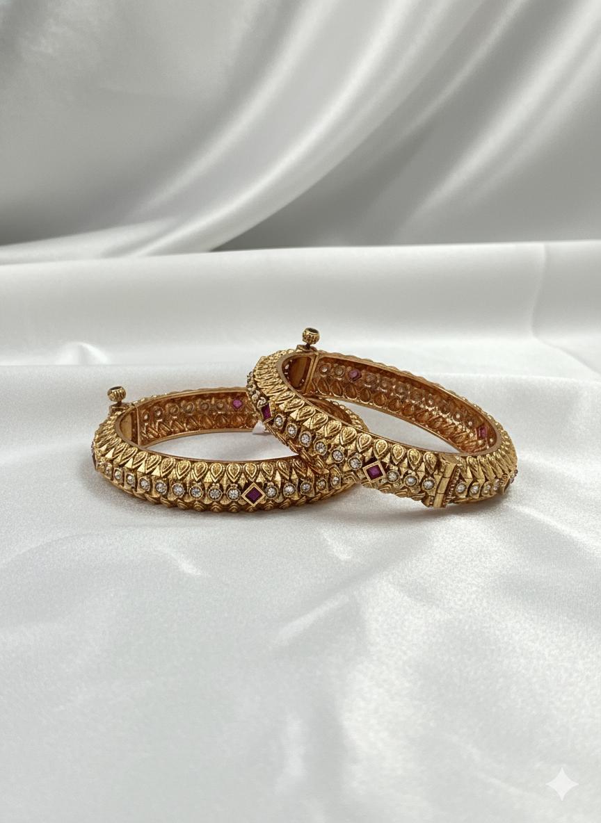 Tejaswini Temple Bangle