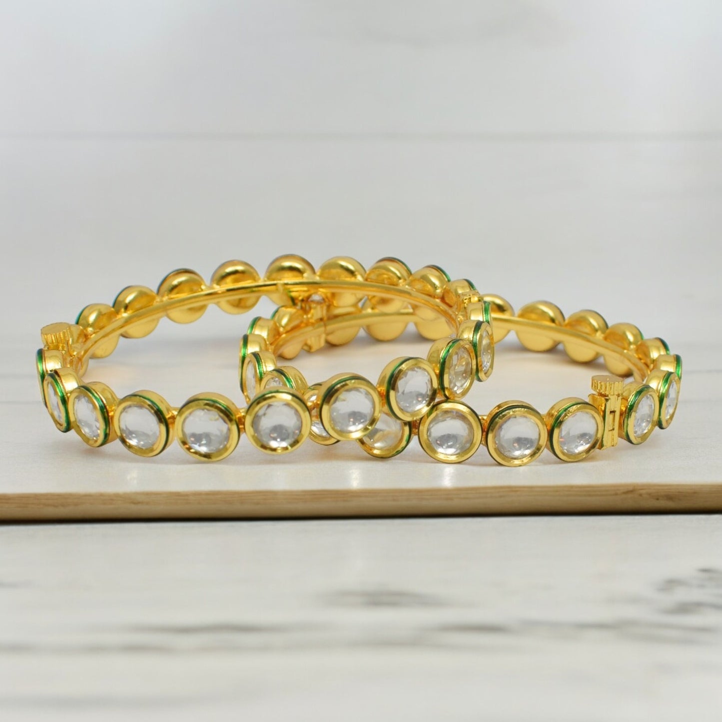Avni Kundan Bangles