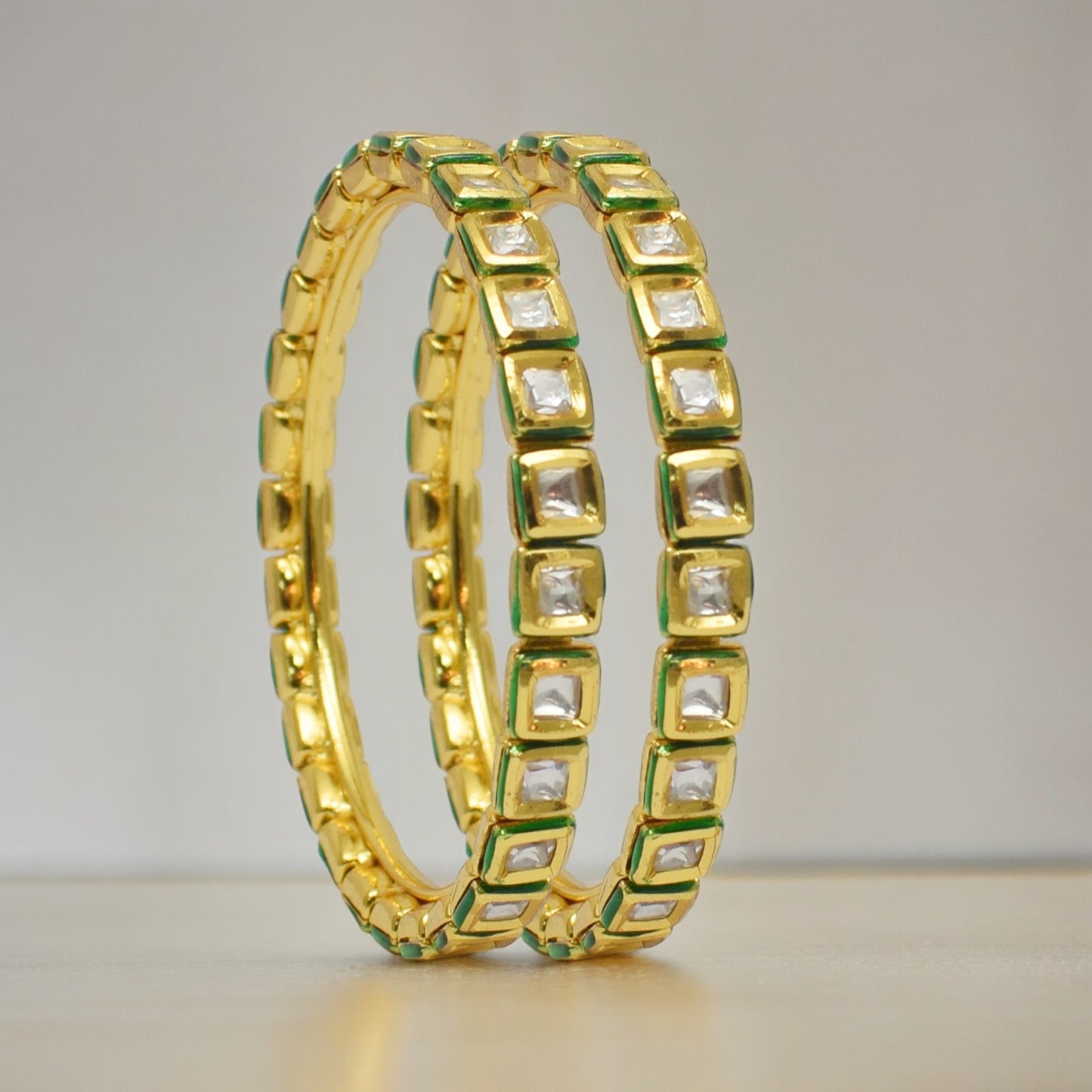 Ishita Kundan Bangles