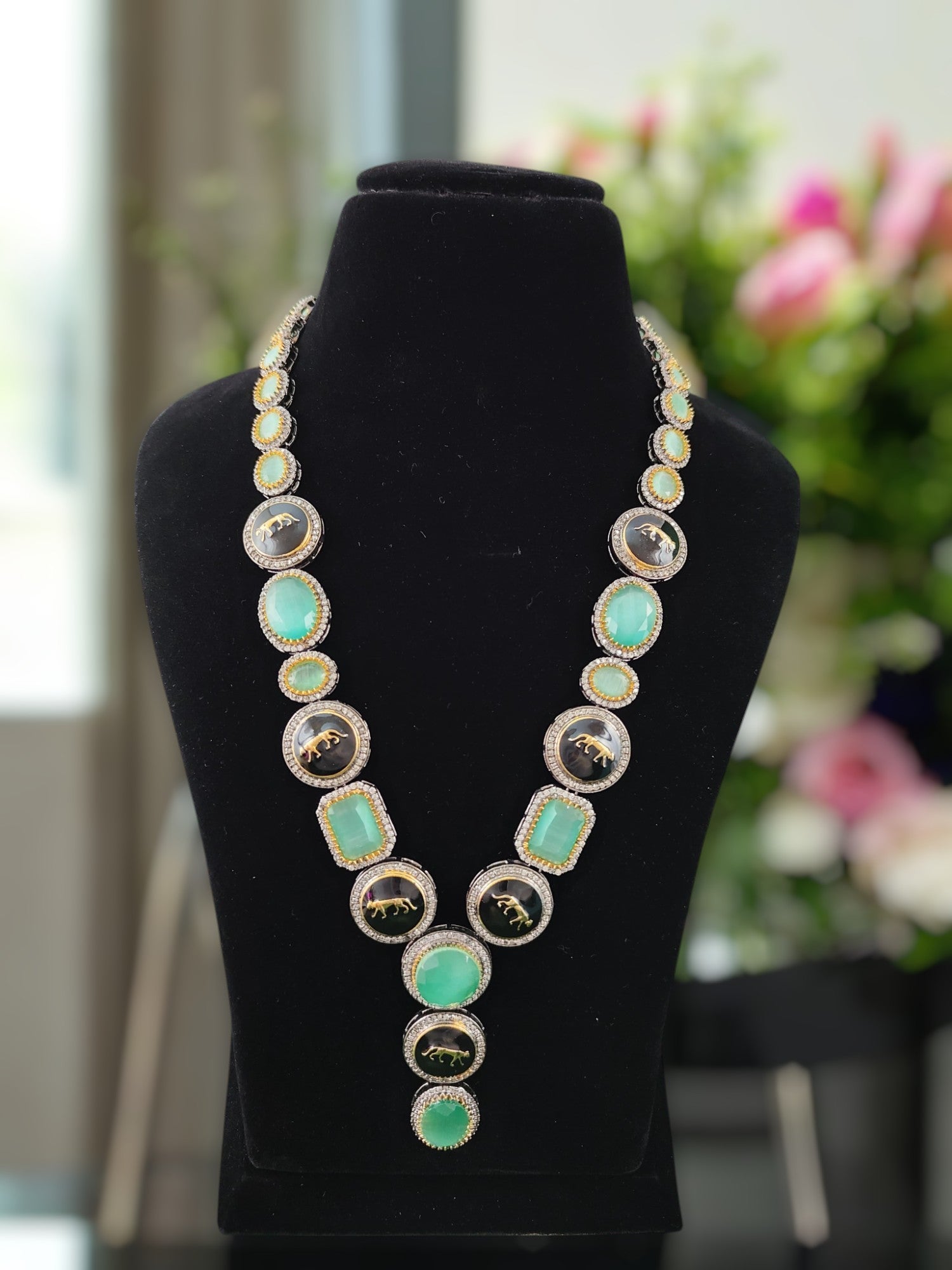 Ishani Victorian Necklace