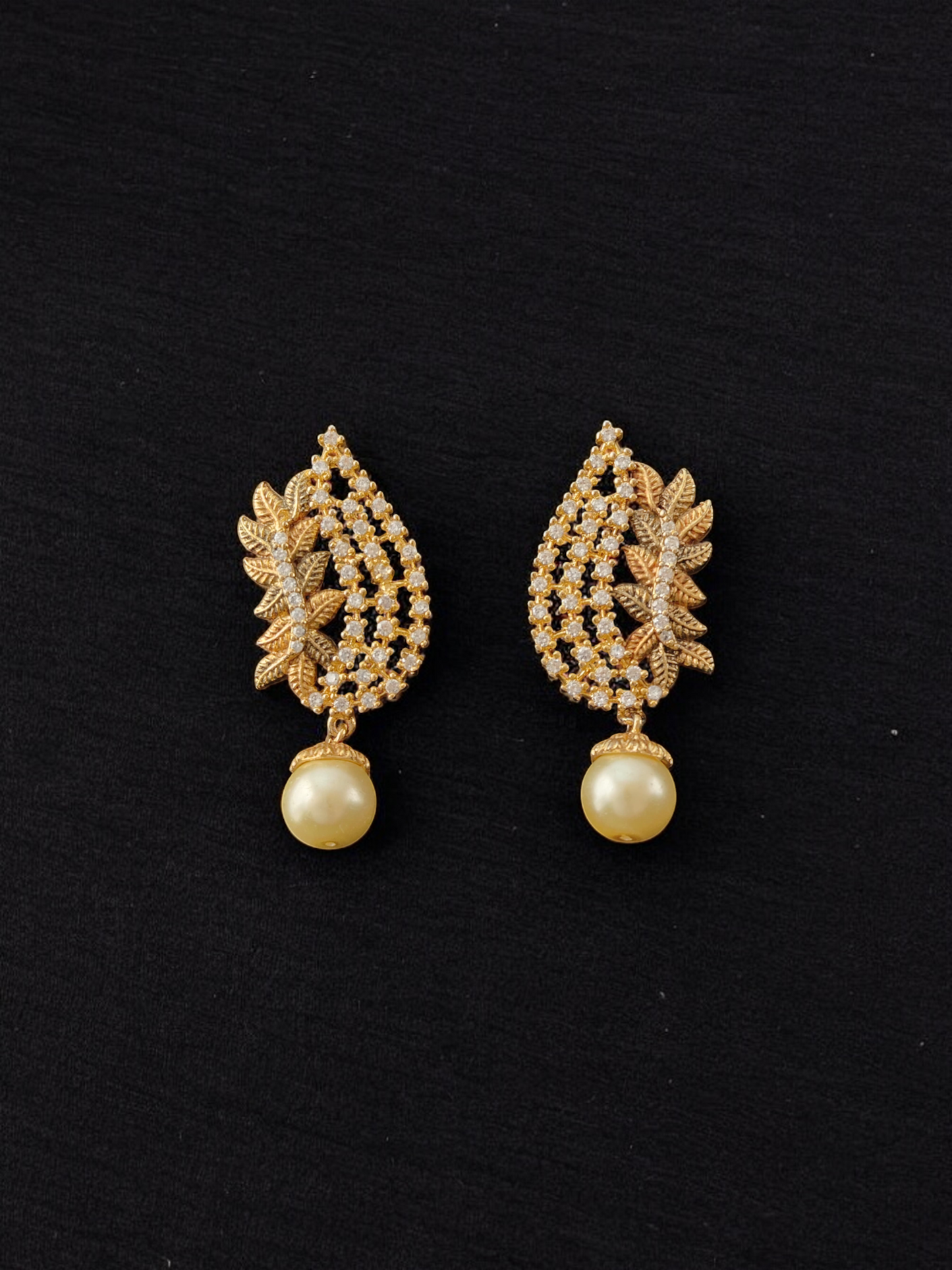Shanaya Zircon Set