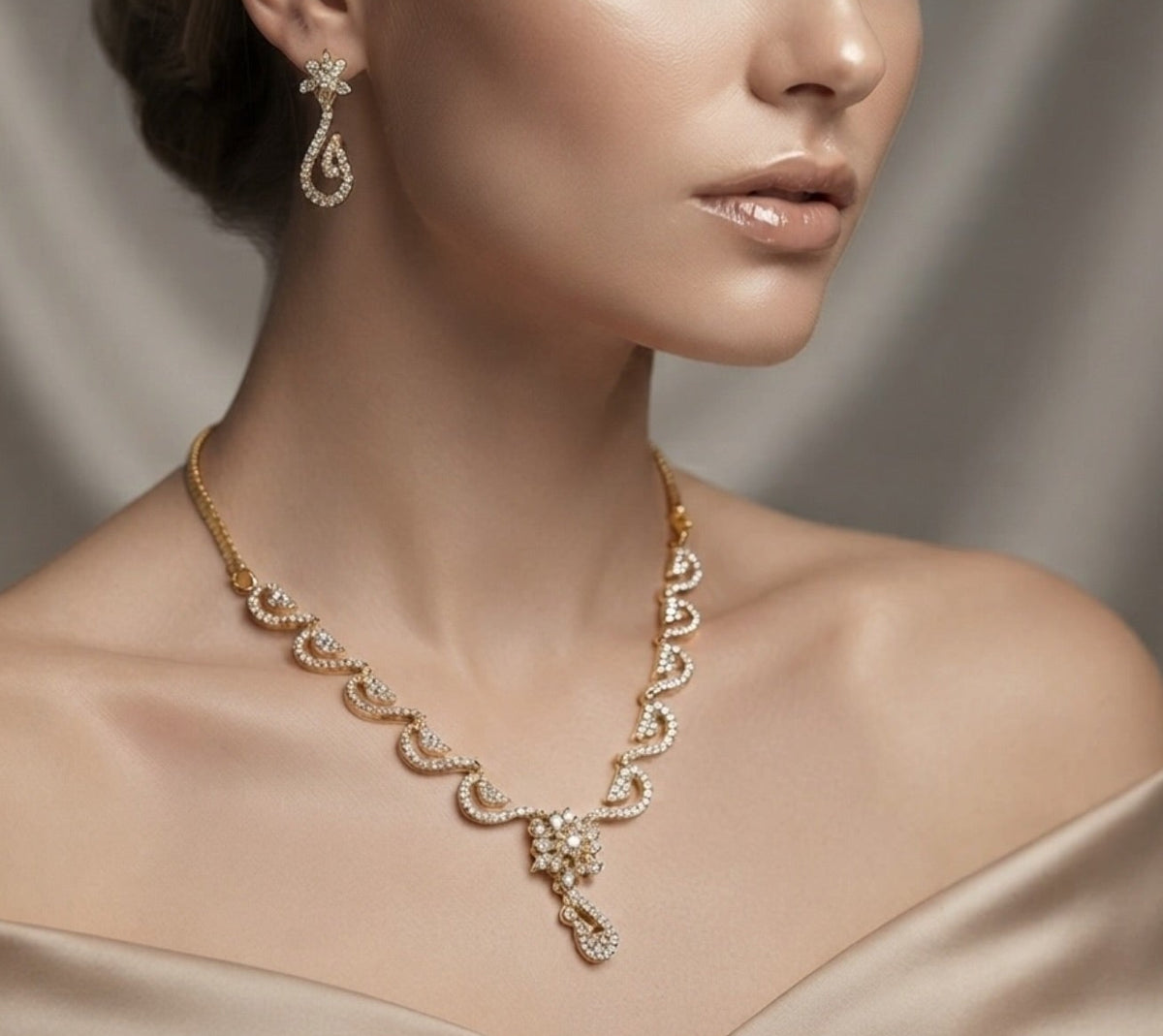 Nyra Zircon Set