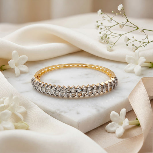 DC Bracelet - E00BQL