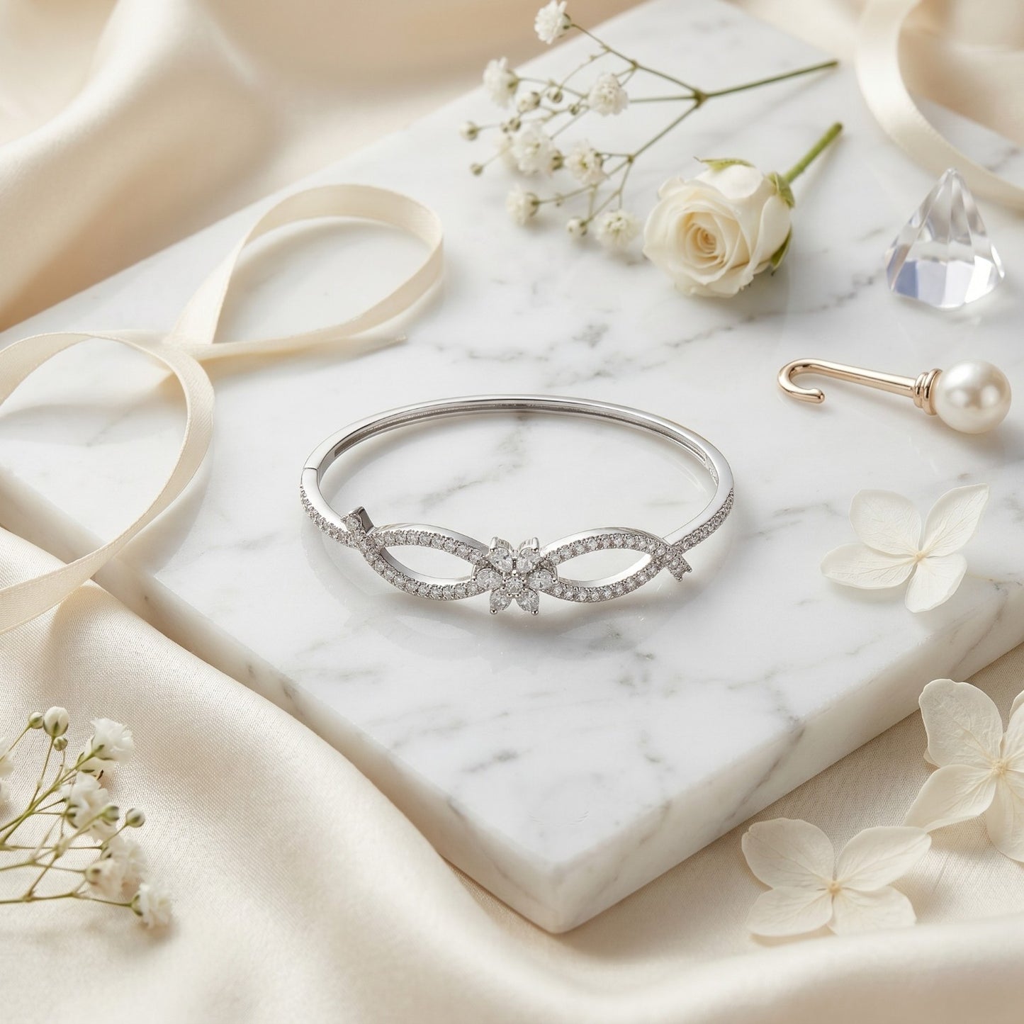 DC Bracelet - E00BQR