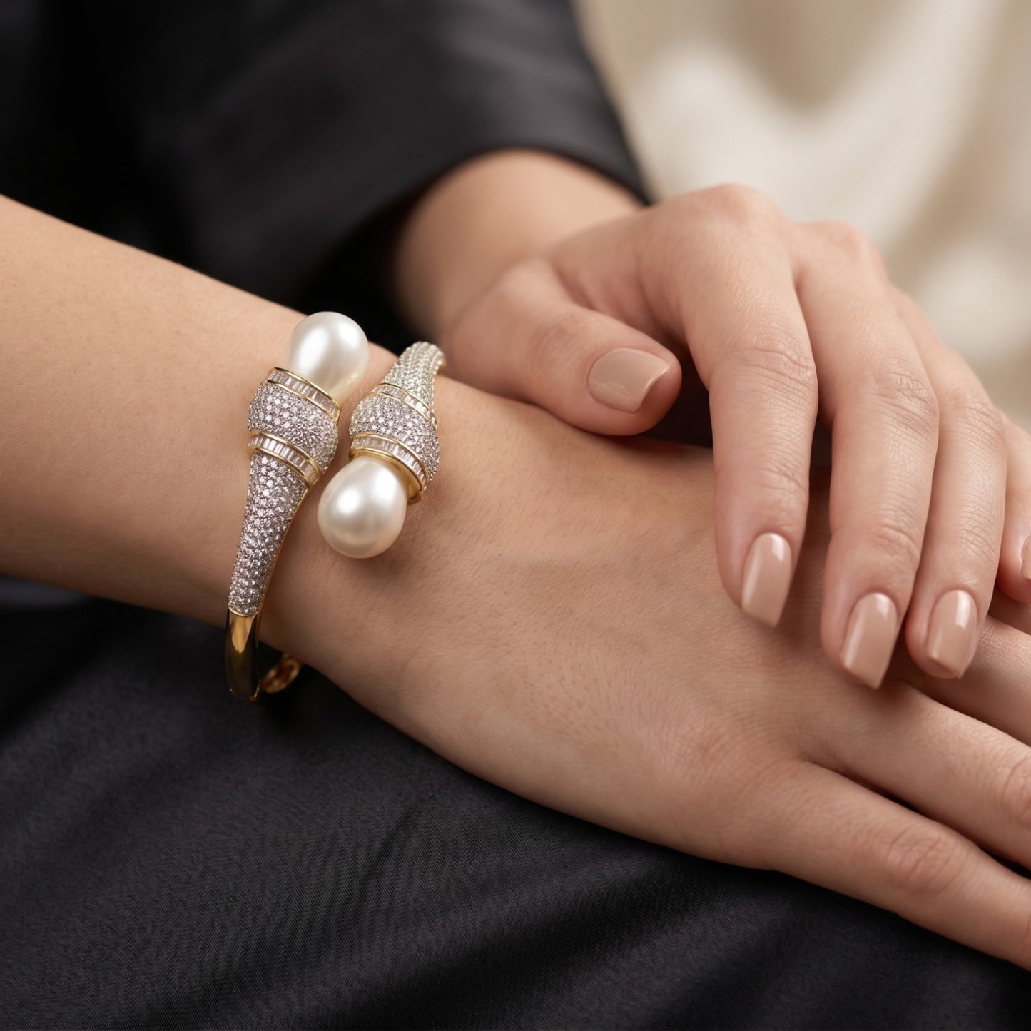 DC Bracelet - E00BQS
