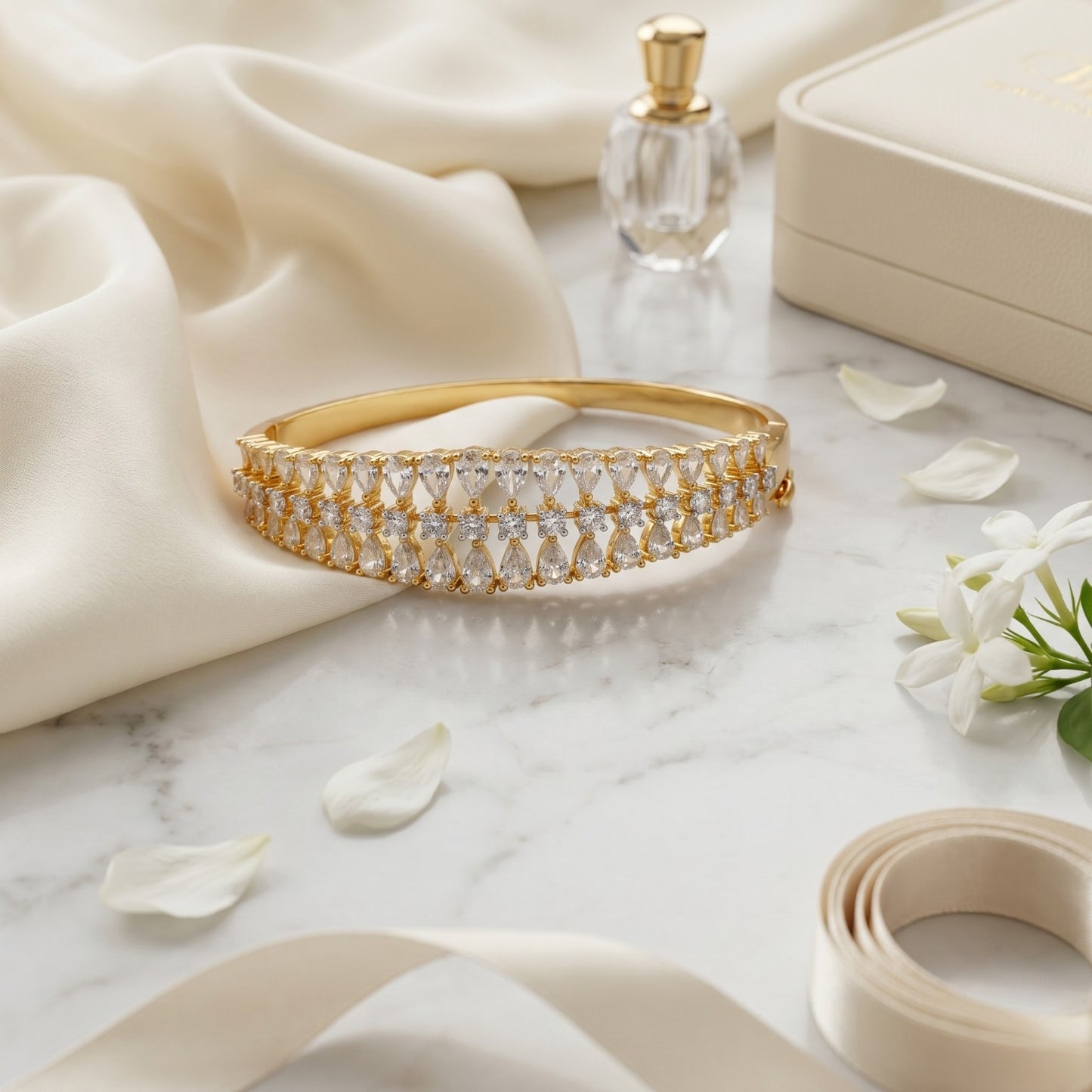 DC Bracelet - E00BQT