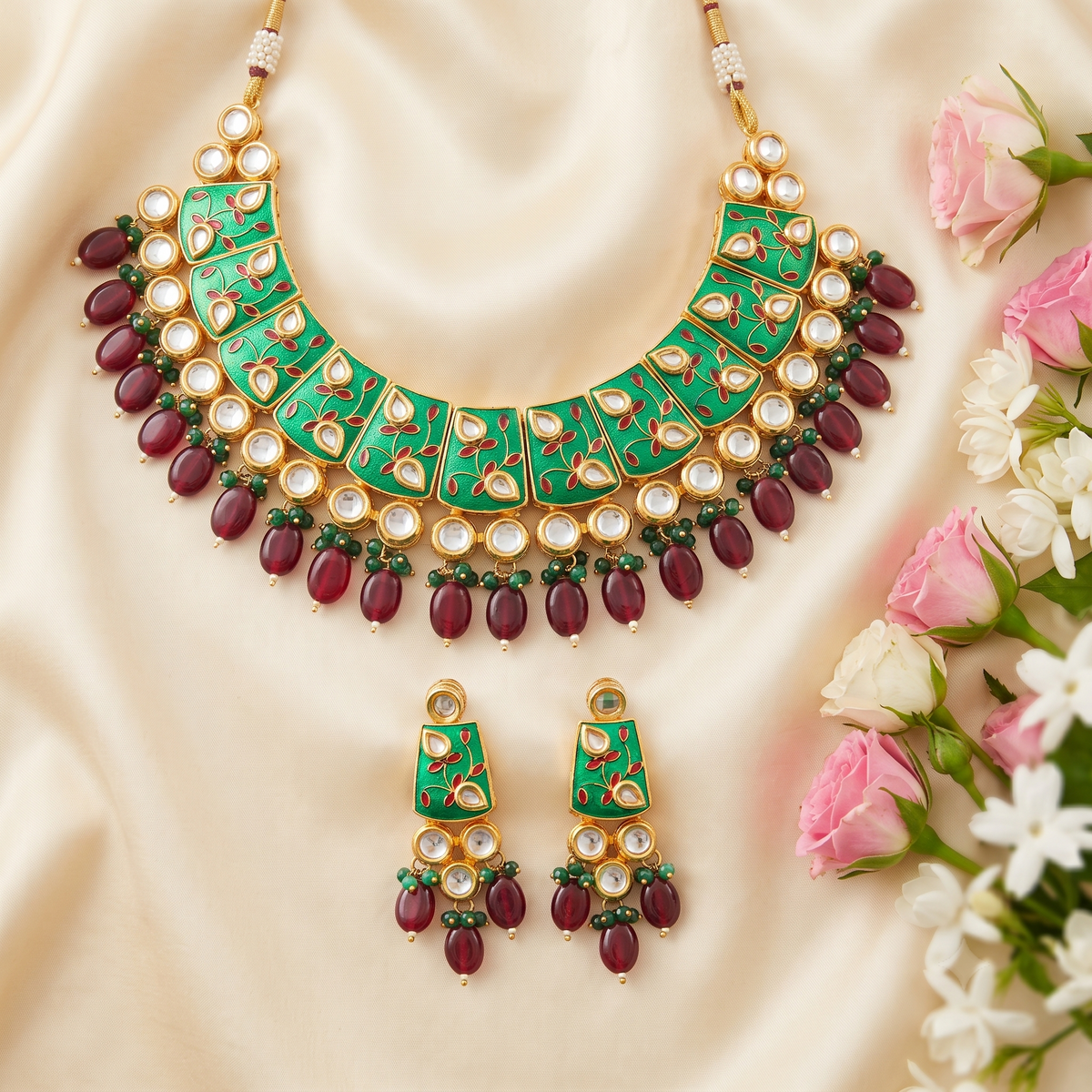 Siya Necklace Set