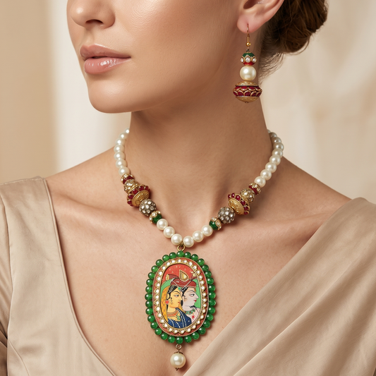 Tiya Kundan Pendent Set