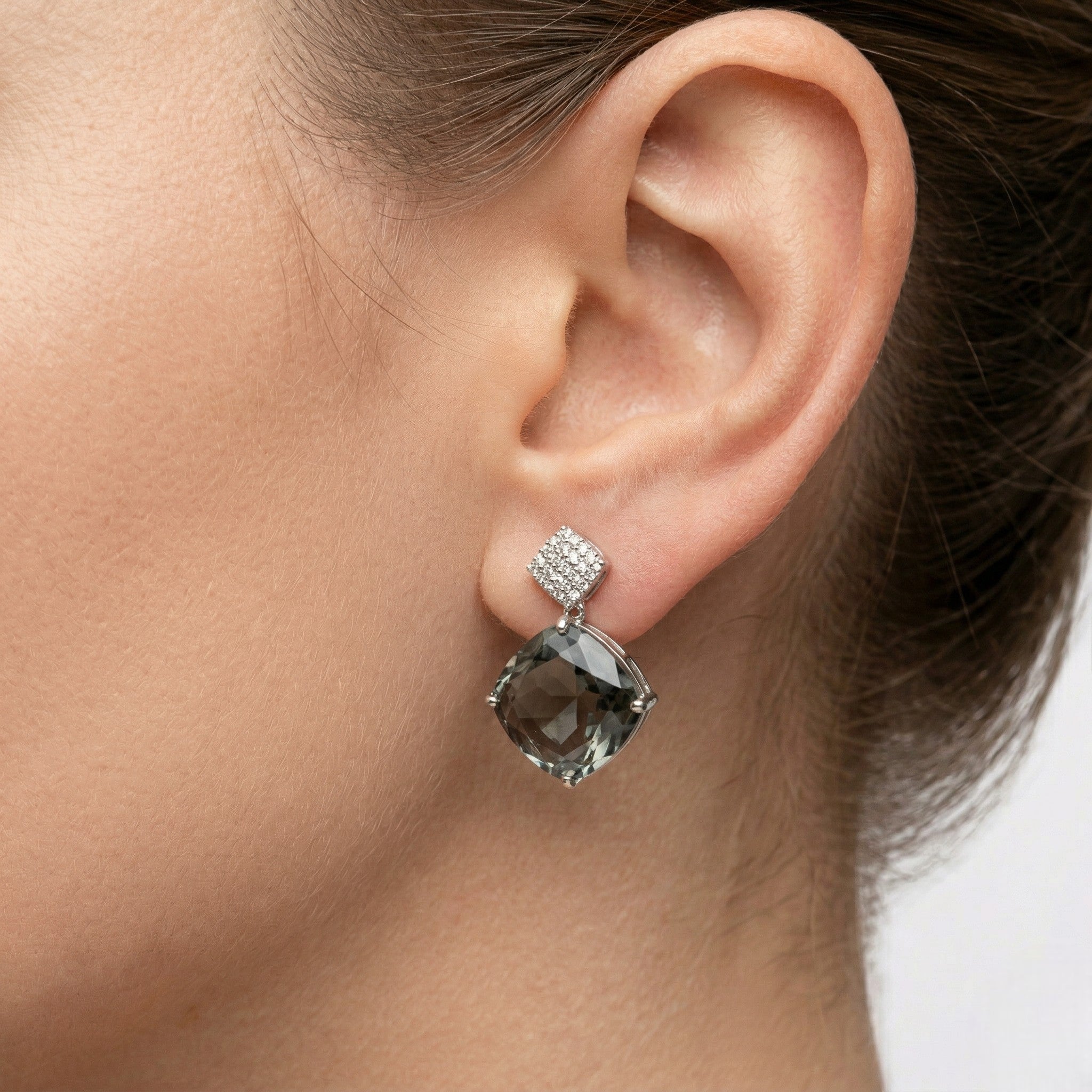 Anshika Zircon Earrings