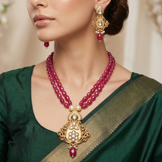 Kritika Kundan Pendent Set