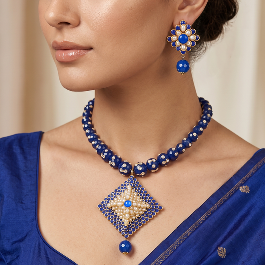 Mansi Kundan Pendent Set