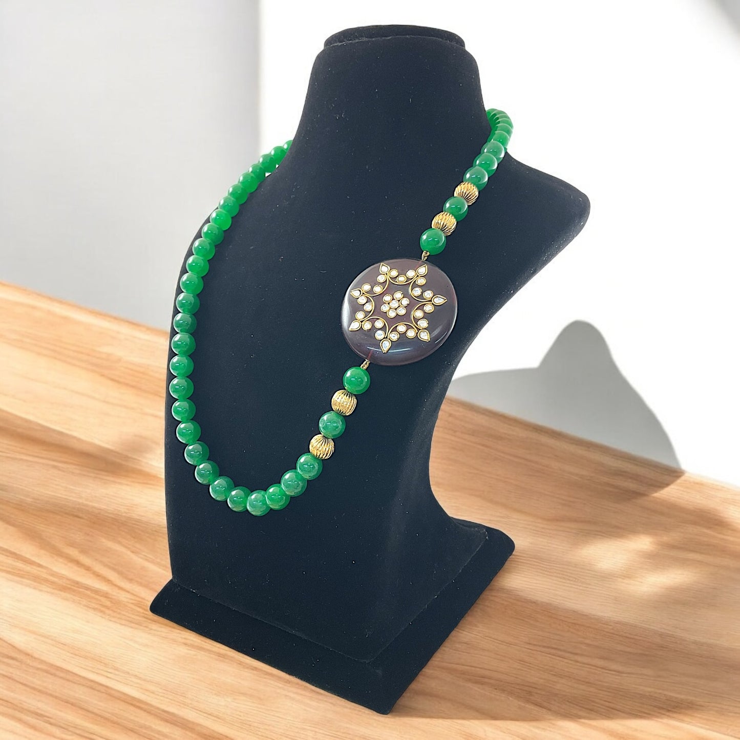 Ishani Brooch Set