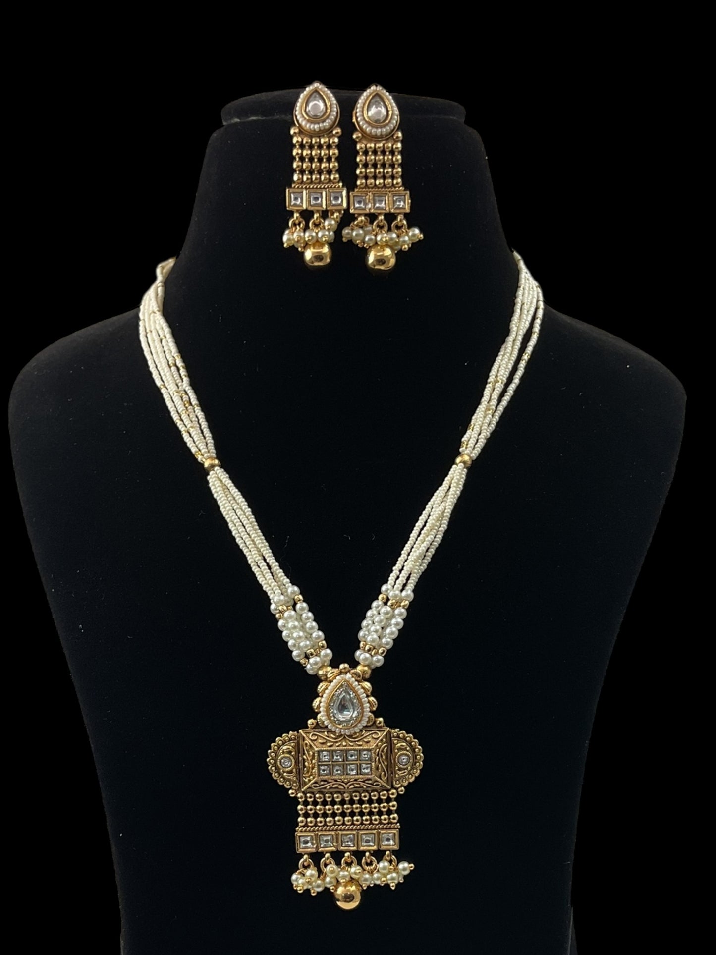 Shanaya Temple necklace