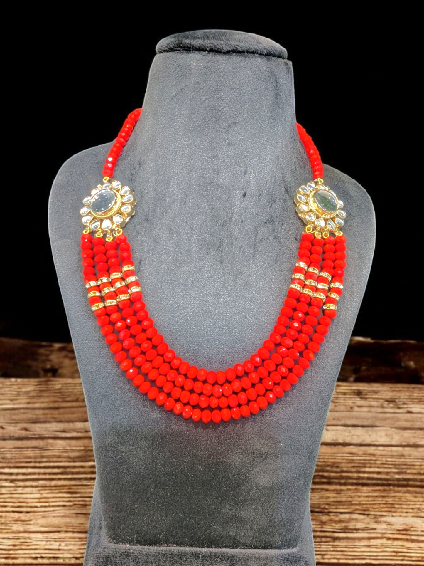 Shivani Kundan Necklace Set