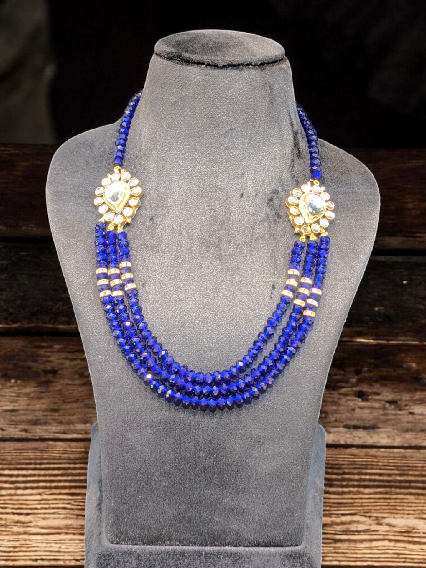 Anshika Kundan Necklace Set